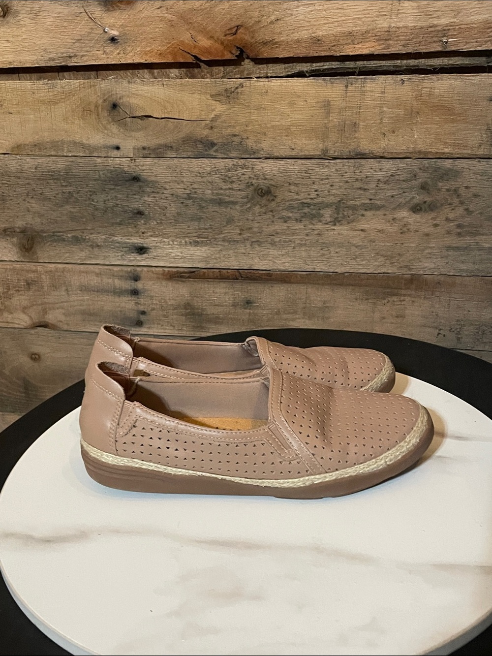 Clarks Women's Leather Espadrille Slip-On Flats – Beige